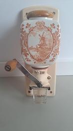 wandkoffiemolen PeDe vintage met molen afbeelding, Antiek en Kunst, Antiek | Keukenbenodigdheden, Ophalen of Verzenden