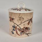 Oude dekselpot beschilderd met bloemen, vlinders en vogel, Antiek en Kunst, Ophalen of Verzenden