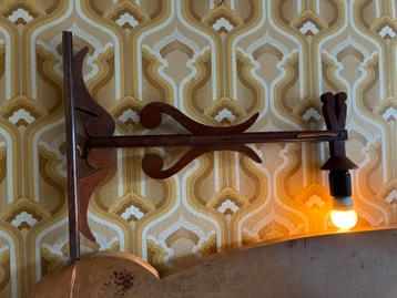 Vintage wandlamp beschikbaar voor biedingen