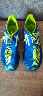 Voetbalschoenen Adidasmt 34Bieden v/a€15euro, Maat XS of kleiner, Ophalen of Verzenden, Zo goed als nieuw, Schoenen