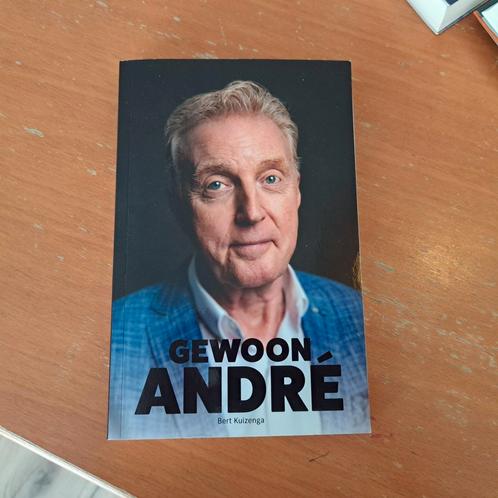 Bert Kuizenga - Gewoon André, Boeken, Biografieën, Zo goed als nieuw, Ophalen of Verzenden
