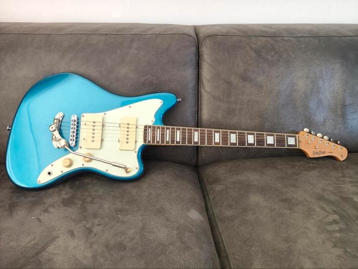 Harley Benton JA60 met Duesenberg Tremolo, Muziek en Instrumenten, Snaarinstrumenten | Gitaren | Elektrisch, Ophalen