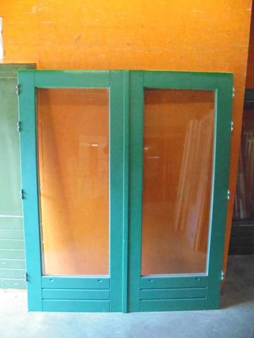 Partij gelijke sets openslaande tuindeuren, 176 x 211,5 beschikbaar voor biedingen