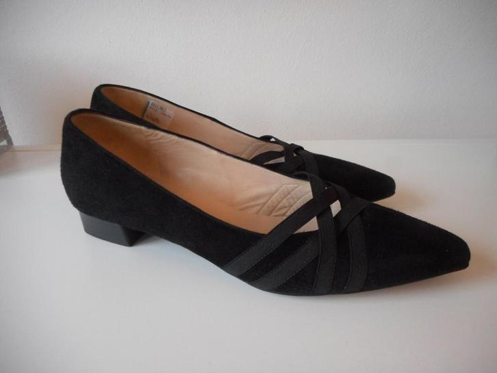 Suède instappers, schoenen van Peter Kaiser, maat 39,5, Kleding | Dames, Schoenen, Zo goed als nieuw, Instappers, Zwart, Ophalen of Verzenden