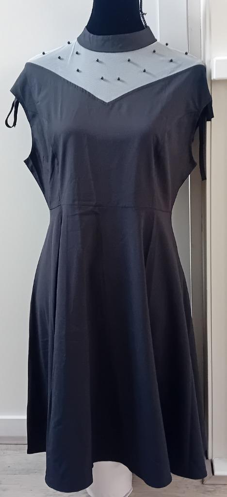 Jurk,maat 40/42,zwart,mesh,parels,apart,chic,zomerjurk, Kleding | Dames, Jurken, Zo goed als nieuw, Maat 42/44 (L), Zwart, Knielengte