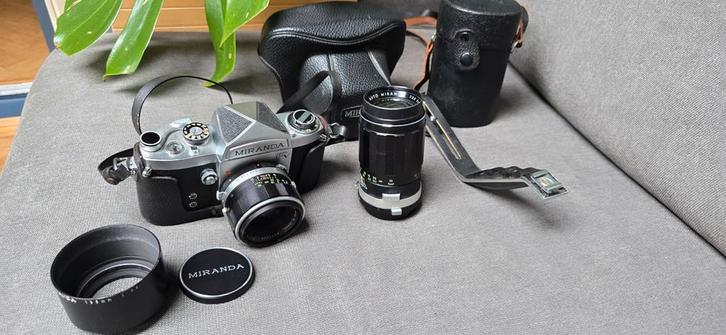 Miranda FV vintage spiegelreflexcamera,originele accessoires, Audio, Tv en Foto, Fotocamera's Analoog, Gebruikt, Spiegelreflex