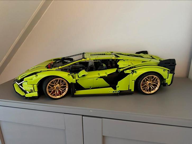 Te koop Lego Lamborghini, Hobby en Vrije tijd, Modelauto's | 1:5 tot 1:12, Zo goed als nieuw, Auto, Ophalen of Verzenden