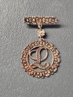 Zilveren letter broche, Ophalen of Verzenden, Zo goed als nieuw, Zilver, Zilver