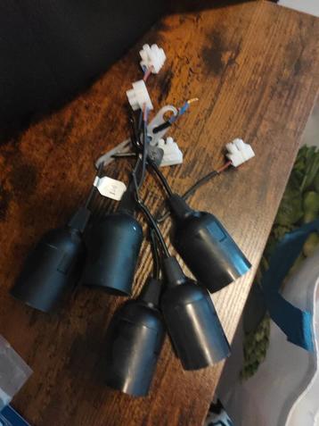 5 stuks lamphouder E27 beschikbaar voor biedingen