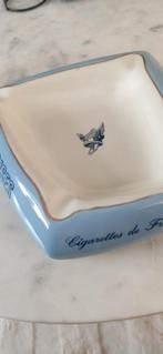 GAULOISES ASHTRAY.VINTAGE Gauloises

Asbak, Antiek en Kunst, Ophalen of Verzenden