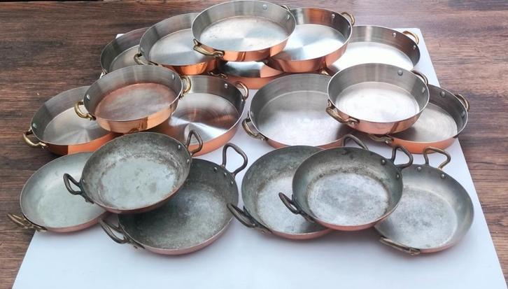 Koperen pannetjes met messing handvatten = 18 stuks à € 120, Huis en Inrichting, Keuken | Potten en Pannen, Gebruikt, Pannenset