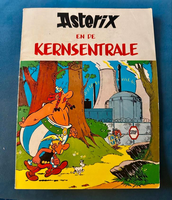 Asterix en de kernsentrale. Uniek underground album, Boeken, Stripboeken, Zo goed als nieuw, Eén stripboek, Ophalen of Verzenden