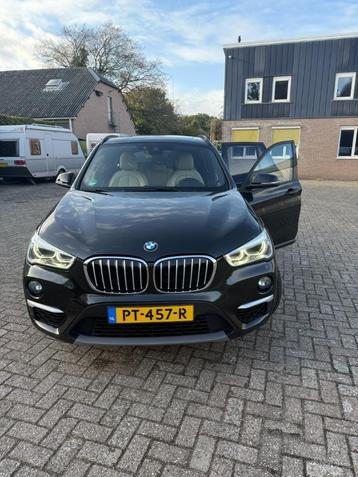 BMW X1 2.0 D Sdrive 18D AUT 2016 Zwart beschikbaar voor biedingen