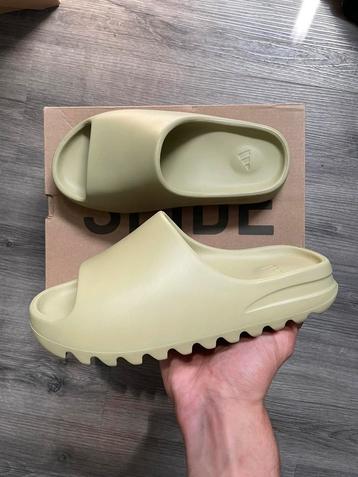 Yeezy Slide Resin size 40.5 US7 beschikbaar voor biedingen