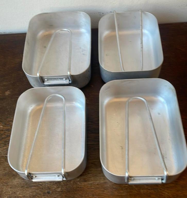 4 leger gamellen te koop, Verzamelen, Militaria | Algemeen, Landmacht, Nederland, Ophalen of Verzenden