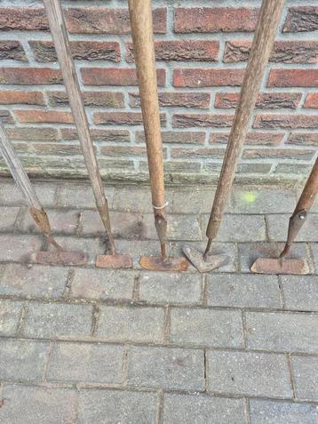 Tuin gereedschap beschikbaar voor biedingen