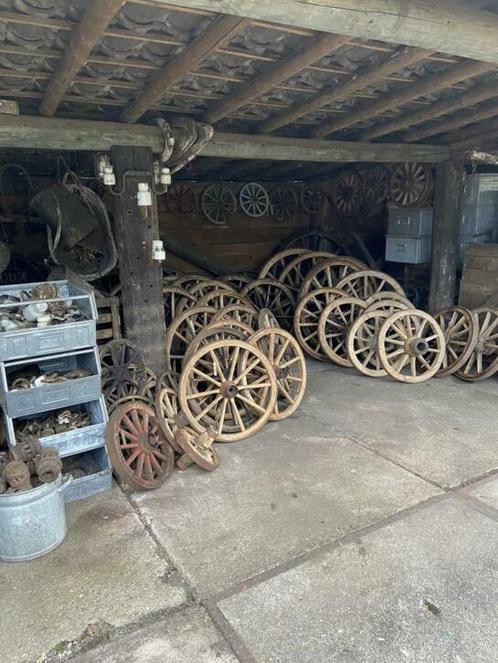 Eiken houten karwielen te koop., Tuin en Terras, Tuinwanddecoratie, Gebruikt, Ophalen