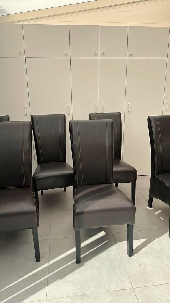 Mooie set van 6 donkerbruine kunstleren eetkamerstoelen., Huis en Inrichting, Stoelen, Zo goed als nieuw, Vier, Bruin, Ophalen