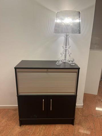 GRATIS Ikea Effektiv roldeur archiefkast - afbeelding 1