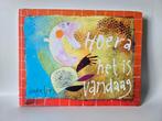 Hoera het is vandaag - Wouter Stips - hardcover, Ophalen of Verzenden, Zo goed als nieuw, Schilder- en Tekenkunst