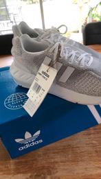 Adidas Swift Run 22 nieuw, Nieuw, Sneakers of Gympen, Grijs, Verzenden