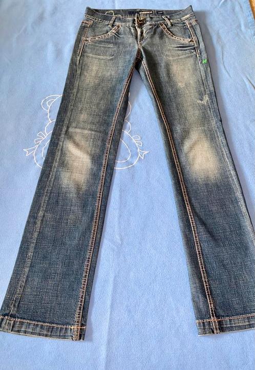 Ontzettend mooie spijkerbroek in maat 31/34 van Miss Sixty, Kleding | Dames, Spijkerbroeken en Jeans, Zo goed als nieuw, W30 - W32 (confectie 38/40)