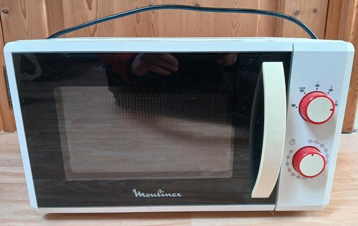 Moulinex magnetron MO20MSWH, Witgoed en Apparatuur, Magnetrons, Zo goed als nieuw, Vrijstaand, Minder dan 45 cm, Draaiplateau