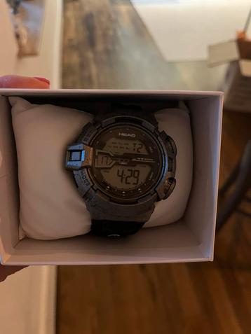 Head horloge beschikbaar voor biedingen