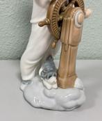 Prachtig porseleinen beeld Vintage 1985 NAO Lladro zeil boy, Verzamelen, Ophalen of Verzenden, Zo goed als nieuw, Mens