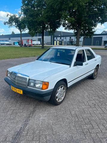 Mercedes 190E 1987 benzine beschikbaar voor biedingen