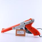 Nintendo Entertainment System NES Zapper 1985, Nintendo, Zo goed als nieuw, Support@nintendo.com, 11-1 Hokotate-cho, Kamitoba, Minami-ku
Kyoto 601-8501
Japan