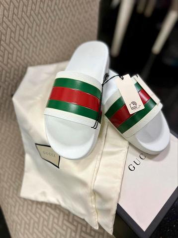 Origineel Gucci Pursuit Pool Slides White Maat 42 beschikbaar voor biedingen