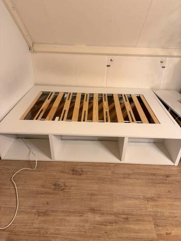 IKEA Bedframe 140x200 met Opbergruimte - afbeelding 2