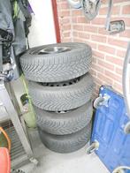 Stalen velgen met winterbanden Renault Clio 2015 tm, Ophalen, Gebruikt, 15 inch, Banden en Velgen
