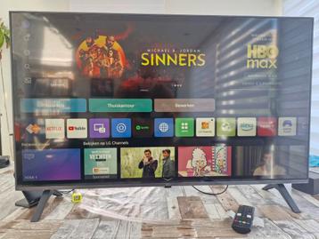 LG smart TV. 43 inch. 1 jaar oud. beschikbaar voor biedingen