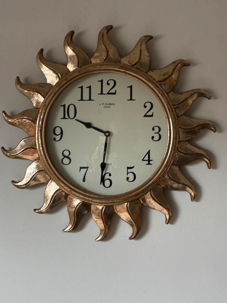 Zeer mooie Zonneklok, Huis en Inrichting, Woonaccessoires | Klokken, Zo goed als nieuw, Wandklok, Ophalen