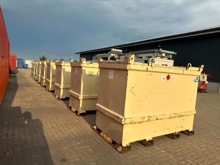 Tolsma Kiwa IBC 3000 liter Dieseltank met 230 Volt pompset, Zakelijke goederen, Machines en Bouw | Keten en Containers, Ophalen of Verzenden