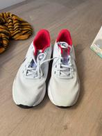 Nike Revolution - Zo goed als nieuw!, Ophalen of Verzenden, Zo goed als nieuw, Wit, Sneakers of Gympen