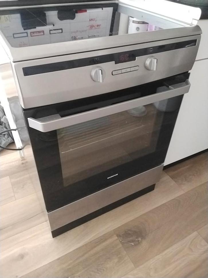 Inventum Inductiefornuis met Oven perilex stekker, Witgoed en Apparatuur, Ovens, Gebruikt, Vrijstaand, Oven, 60 cm of meer, 60 cm of meer