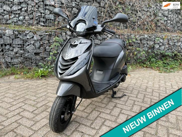 Piaggio Zip SP Agaat E5 RUNNER Alpha Matrix BETAAL met in3, Fietsen en Brommers, Scooters | Piaggio, Gebruikt, Zip, Benzine