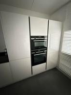 Complete moderne keuken met Siemens inbouwapparatuur, Ophalen, Wit, Graniet of Steen, Zo goed als nieuw