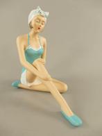 Badpop polystone retro dame blauw wit H16 cm decoratie beeld, Huis en Inrichting, Helene Livingstyle, Helenelivingstyle@gmail.com