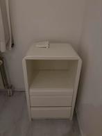 Wit nachtkastje met lades, Huis en Inrichting, Slaapkamer | Nachtkastjes, Ophalen, Minder dan 45 cm, Zo goed als nieuw, Minder dan 55 cm