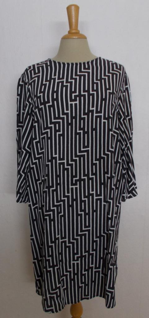 Mooi zwart/wit print jurkje van GP & J Baker! M, Kleding | Dames, Jurken, Zo goed als nieuw, Maat 38/40 (M), Zwart, Knielengte