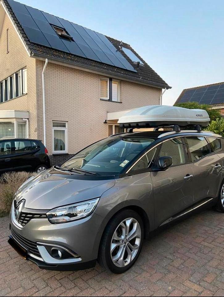 Dakkoffer en dakdragers Renault Grand Scenic te huur -> €25, Auto diversen, Dakkoffers, Zo goed als nieuw, Ophalen
