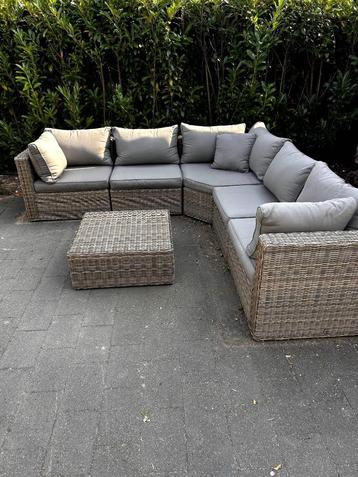 tuinmeubel  beschikbaar voor biedingen