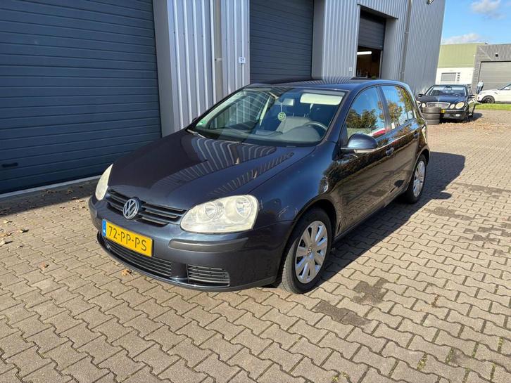 Volkswagen Golf 1.6 Trendline NWE. APK 30-10-2026, Auto's, Volkswagen, Bedrijf, Te koop, Golf, Airbags, Airconditioning, Boordcomputer