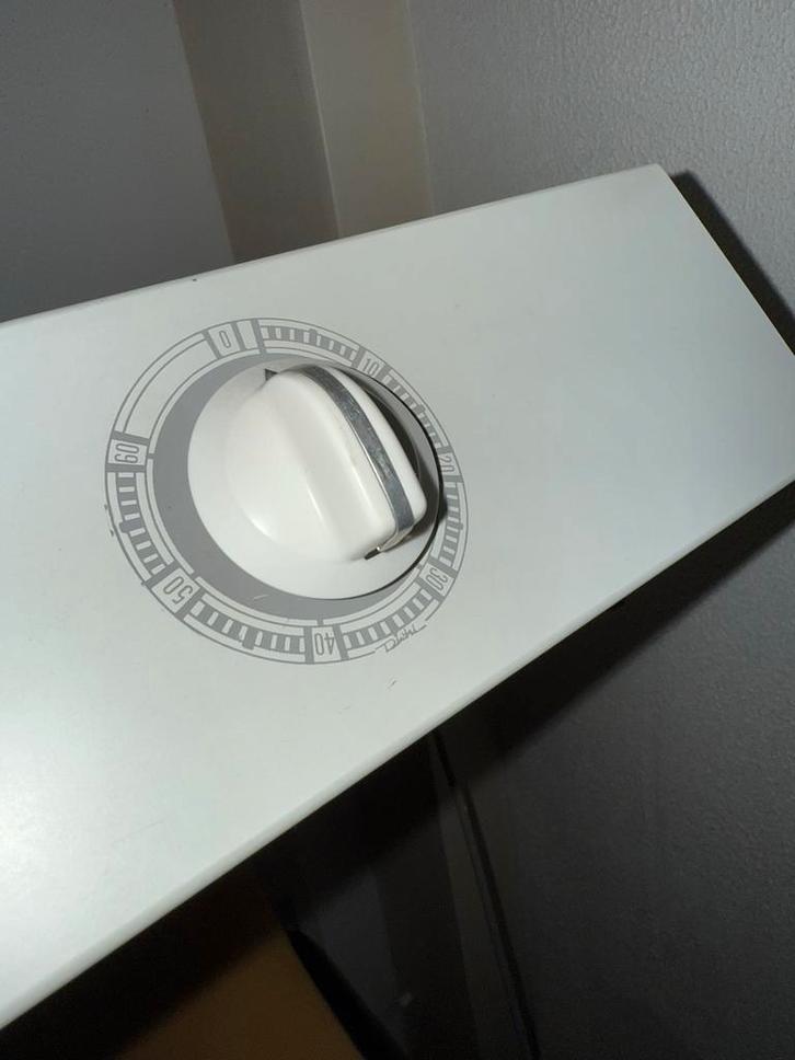 Zonnebank met onderstel - Onder bed te schuiven!, Witgoed en Apparatuur, Zonnebanken en Gezichtsbruiners, Gebruikt, Zonnebank enkelzijdig