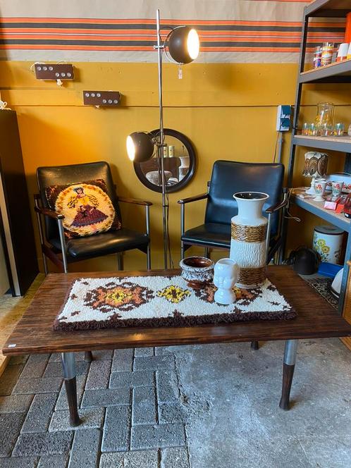 Gave vintage jaren 60/70 houten salon tafel, Huis en Inrichting, Tafels | Salontafels, Zo goed als nieuw, Minder dan 50 cm, Minder dan 50 cm