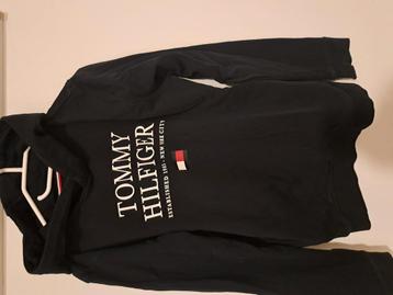 Donker blauwe trui van Tommy Hilfiger 176 beschikbaar voor biedingen